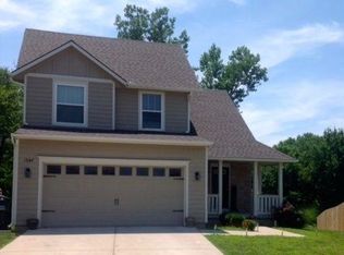 1547 Hanscom Rd, Lawrence, KS 66044