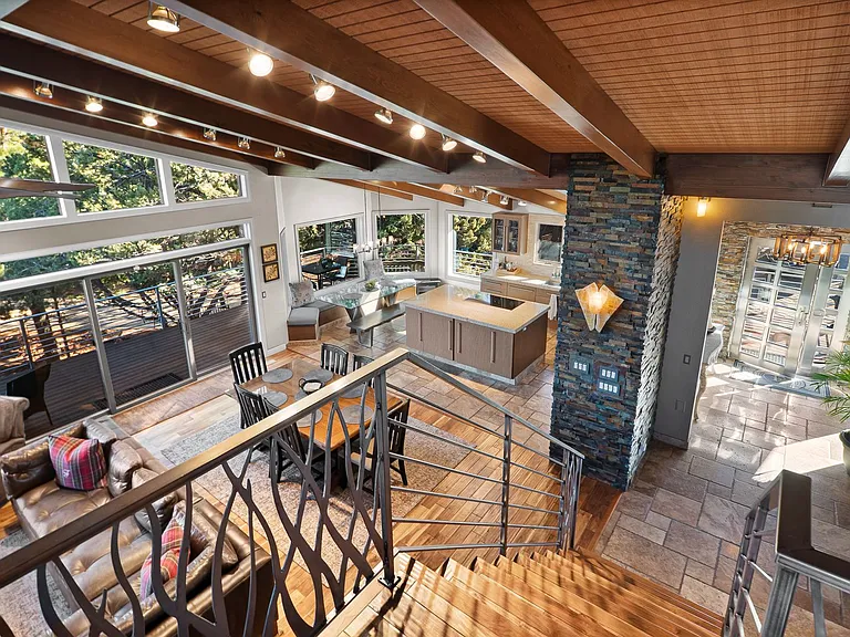 123 Foothills South Dr — Photo 22