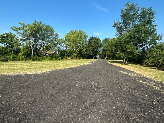 Drive way to Clarks Lane