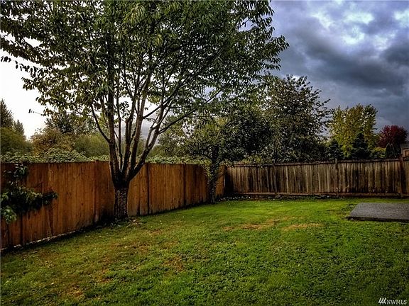 4th image of 15873 Lakeview Ave SE