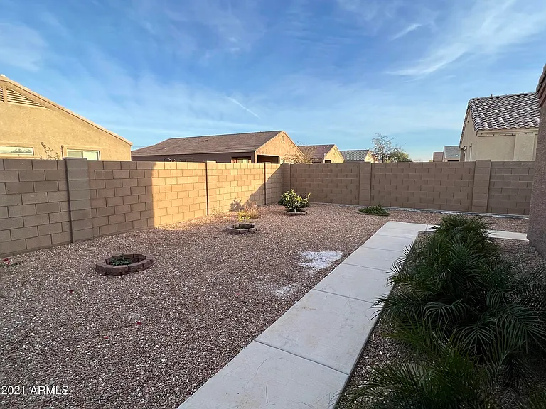 2210 N Saint Bonita Ln — Photo 20