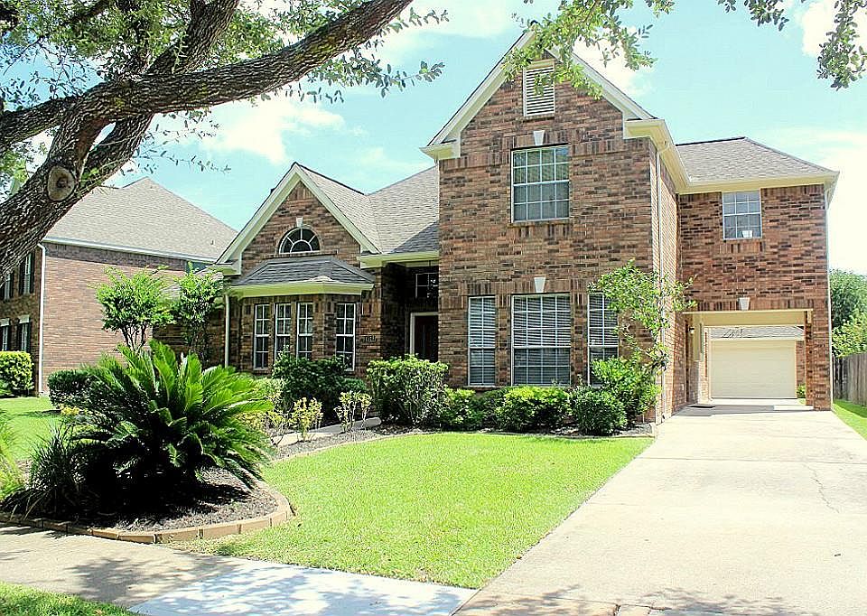 1st image of 4518 Meadow Green Dr