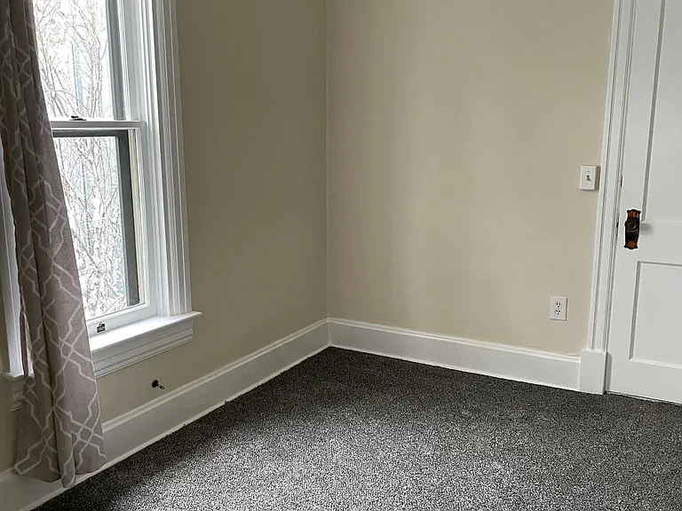 708 N Hogan St — Photo 13