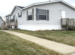 274 Courtney Ct, Northville, MI 48167