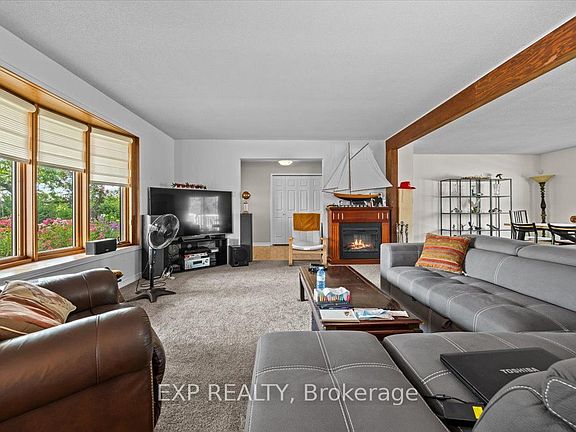 5th image of 3382 Carp Rd