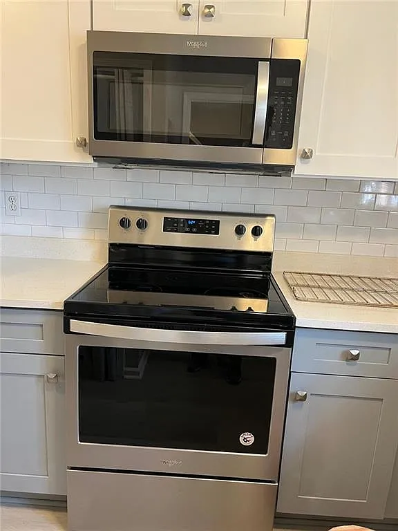 2 bed, 2.5 bath, 1260 sqft, $2,400 — Photo 4