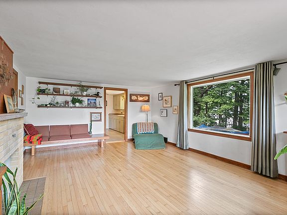 5th image of 3716 County Road B