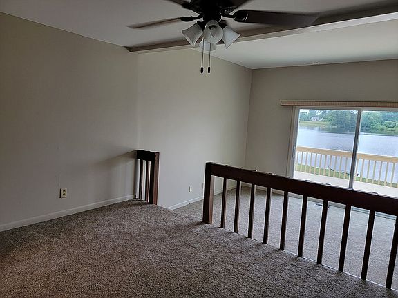 5th image of 2022 Lac Du Mont Dr