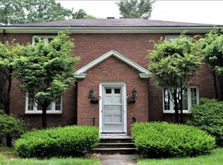 743 Vfw Pkwy, West Roxbury, MA 02132