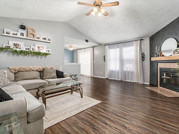 3rd image of 6318 Upperridge Dr