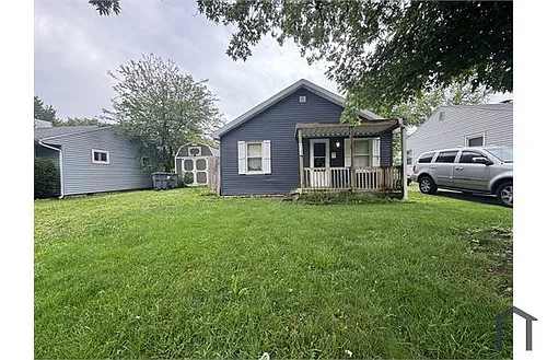 513 W 34th St Photo 1