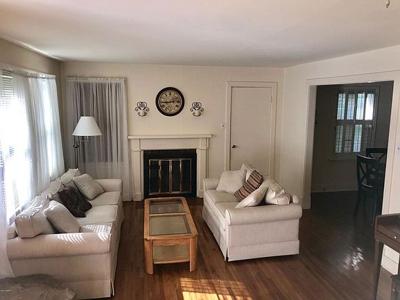 2nd image of 810 S Oakland Ave