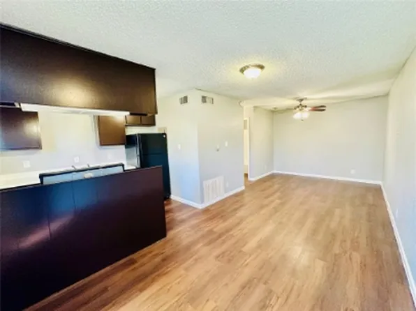 2606 Ektom Dr APT 6, Austin, TX 78745