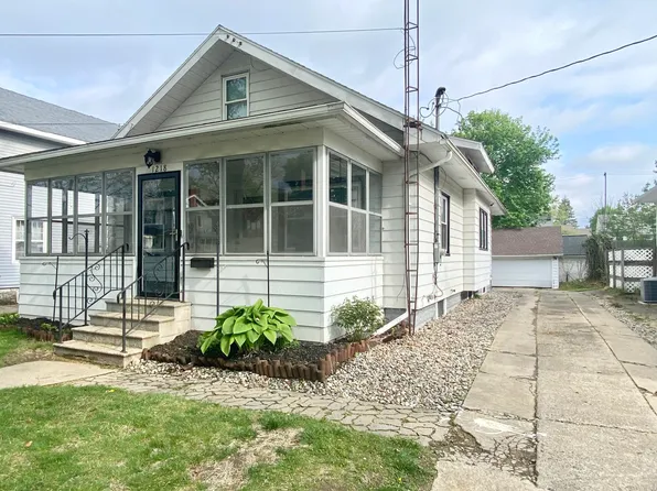 1218 Burr St, Jackson, MI 49201