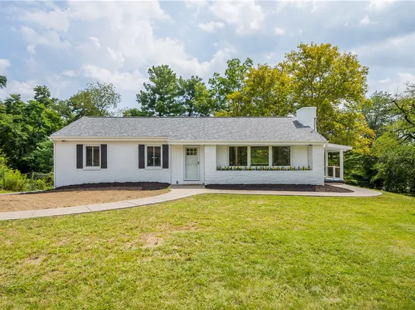 207 Grandview Dr, McMurray, PA 15317
