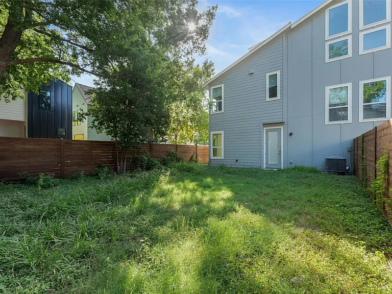 1114 Walton Ln #B — Photo 30