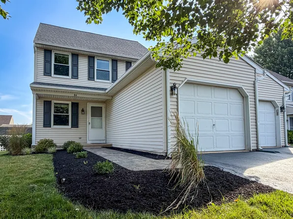 84 Red Stone Cir, Reinholds, PA 17569