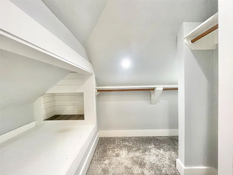 3 Maple Loft Pl — Photo 28