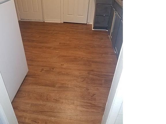 5th image of 3207 Winton Ave