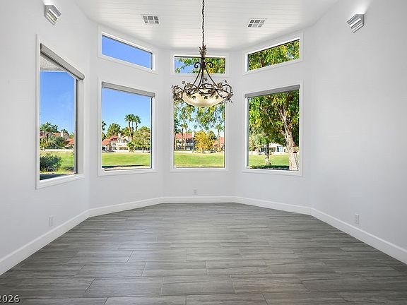 5th image of 7820 Harbour Towne Ave