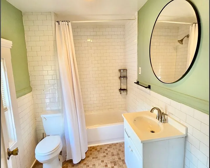 123 Elmwood Avenue — Photo 6