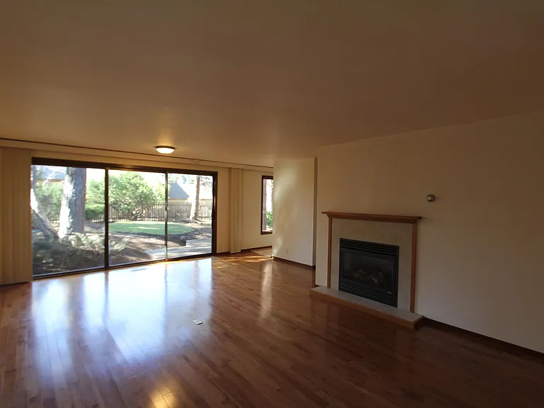 1775 SW Knoll Ave — Photo 7