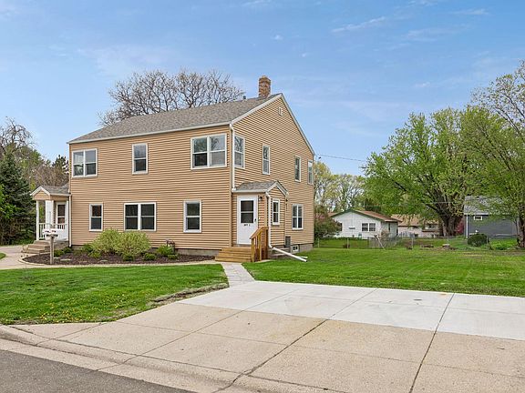2nd image of 235 Dakota St