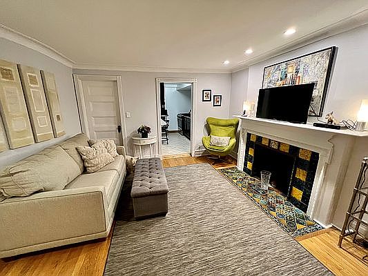 1st image of 35 W 94th St #Gf