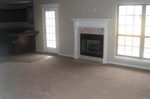 3 bed, 1653 sqft, $1,535 — Photo 2