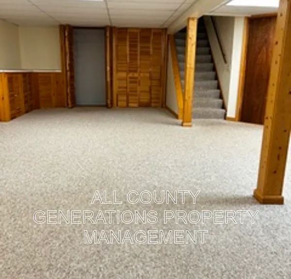 2281 Weymouth Rd — Photo 12