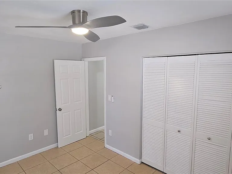 19572 NW 29th Pl #19572 — Photo 13