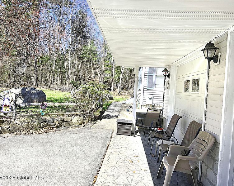 5th image of 108 Lake Tour Road