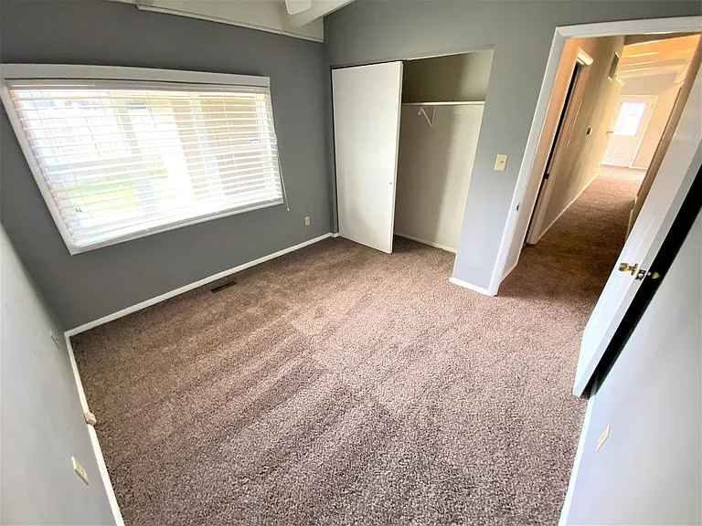 2443 Edgevale Rd — Photo 16
