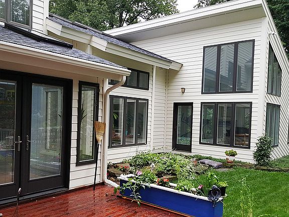 4th image of 369 Lakeview Dr