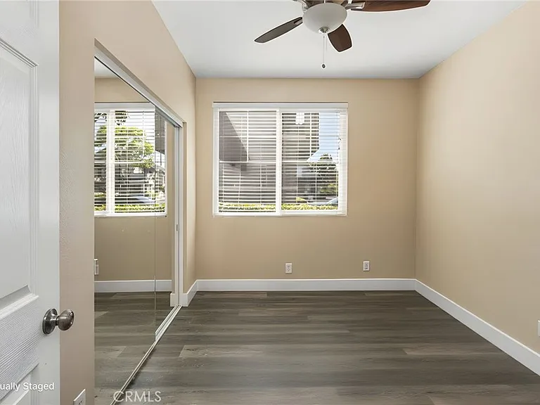 3441 E Berkshire Ct — Photo 24