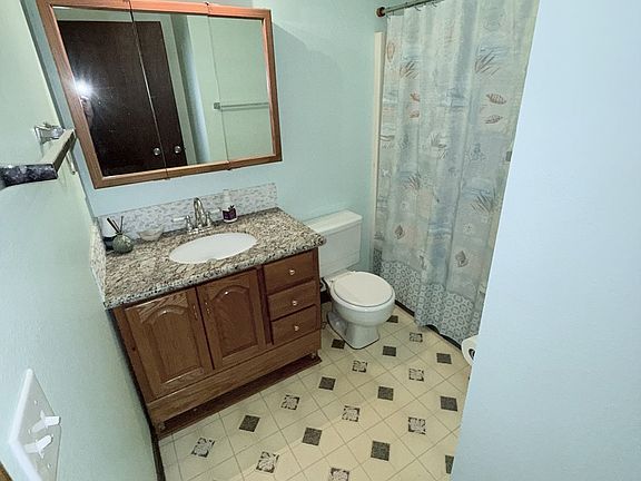 5th image of 5513 NE 23rd Ave