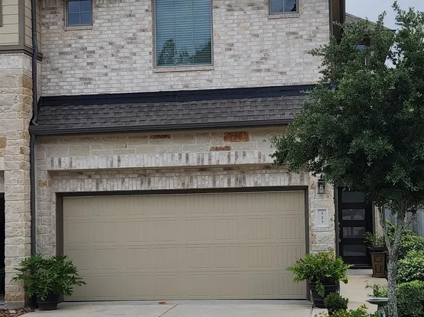 323 N Spotted Fern Dr, Montgomery, TX 77316