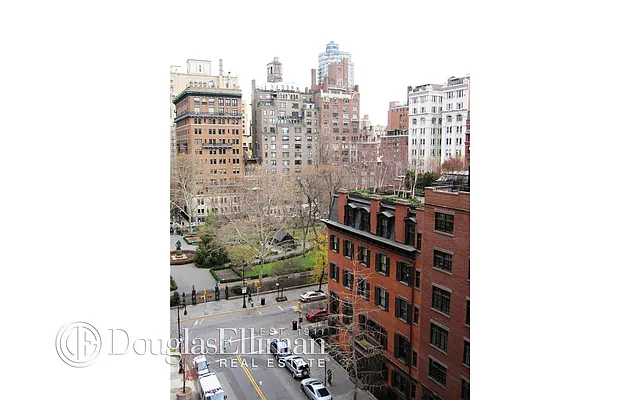 Sold by Douglas Elliman | media 4