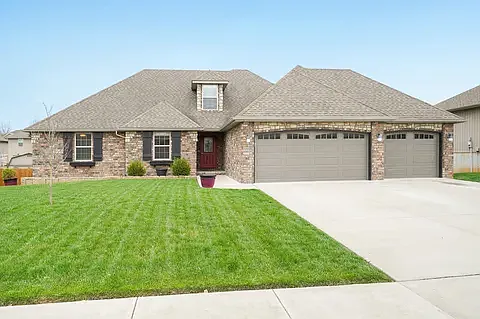 4662 Oneida Dr
