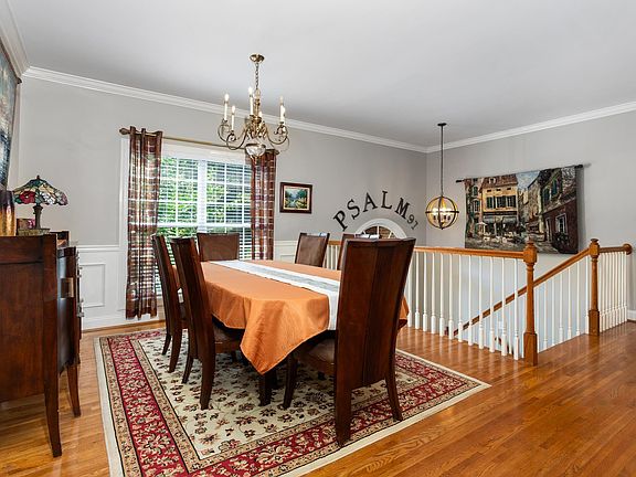 4th image of 7012 Shady Oaks Ln