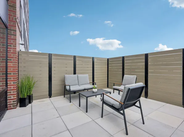 1 Mallory Avenue image 24 of 51