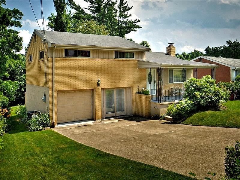 1st image of 563 Sunnyfield Dr