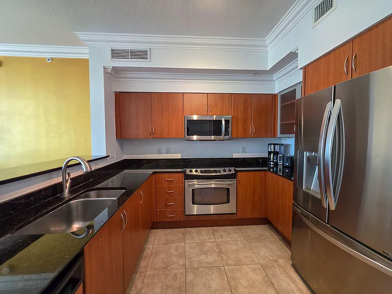 806 Windward Way #323 — Photo 9