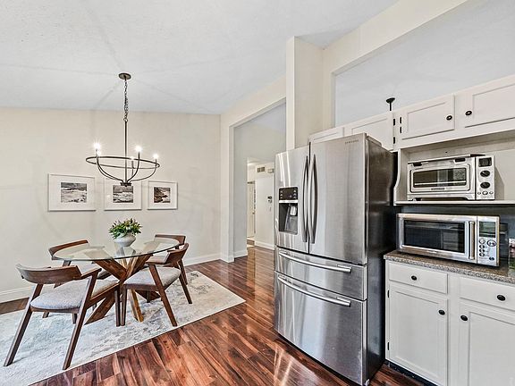 5th image of 10194 Ashleys Meadow Dr