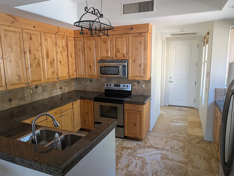 2563 E Cold Snap Pl — Photo 14