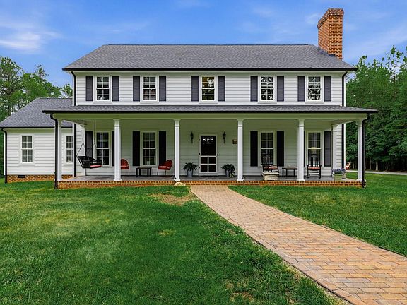 2nd image of 279 Tradewind Dr