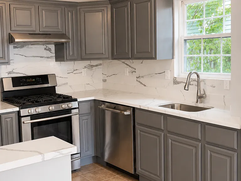 97 William St #1 — Photo 2