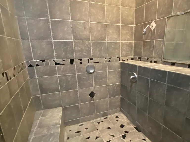 807 S Flower St #4 — Photo 8