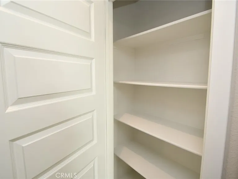 1487 Skyline Ln — Photo 15