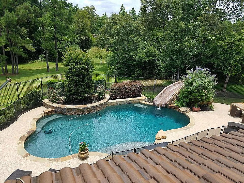 1st image of 138 Monterrey Pines Dr